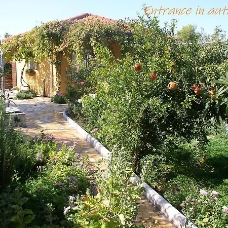 Adonino Residence-The House Of Pomegranates Λακήθρα Εξωτερικό φωτογραφία