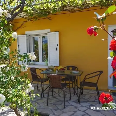 Adonino Residence-The House Of Pomegranates Λακήθρα Εξωτερικό φωτογραφία